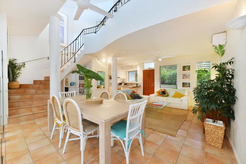 [ ANDY'S BEACH HOUSE ] - Accommodation Coffs Harbour 10