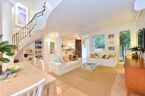 [ ANDY'S BEACH HOUSE ] - Accommodation Coffs Harbour 13