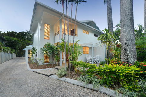 [ ANDY'S BEACH HOUSE ] - Accommodation Coffs Harbour 11