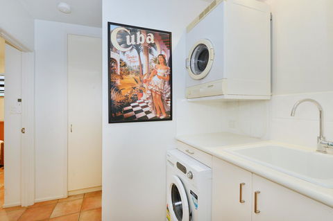 [ ANDY'S BEACH HOUSE ] - Accommodation Coffs Harbour 30