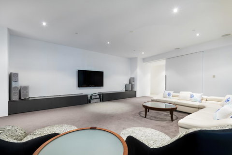 Q1 Resort & Spa - Official - Accommodation Coffs Harbour 41