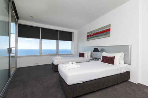 Q1 Resort & Spa - Official - Accommodation Coffs Harbour 8