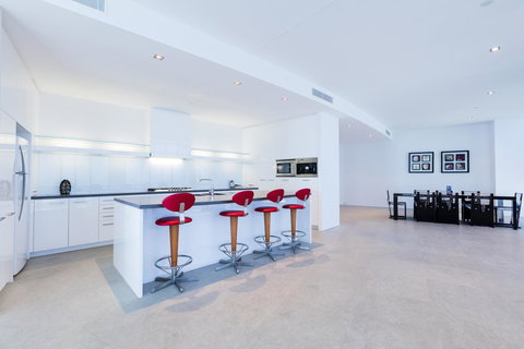 Q1 Resort & Spa - Official - Accommodation Coffs Harbour 24