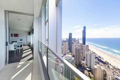 Q1 Resort & Spa - Official - Accommodation Coffs Harbour 5