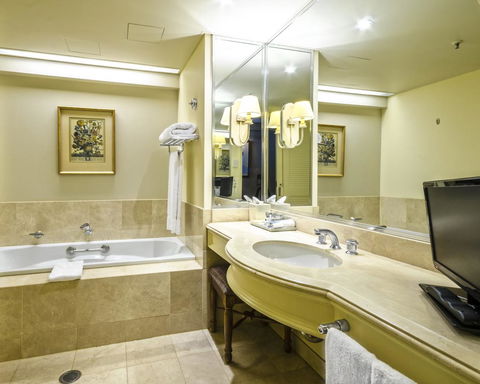 Stamford Plaza Brisbane - Accommodation Coffs Harbour 10