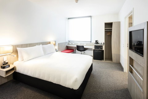 Ibis Mackay - Accommodation Coffs Harbour 2