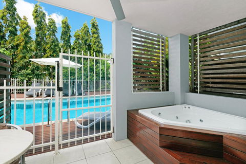 Mantra Aqueous On Port - Accommodation Coffs Harbour 7