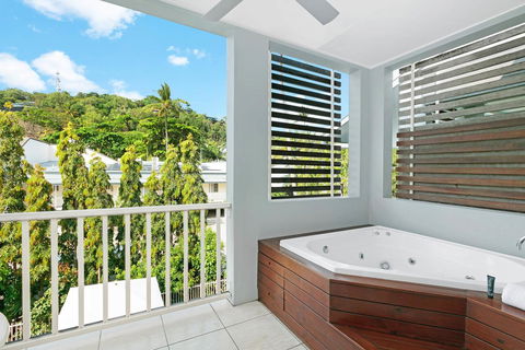 Mantra Aqueous On Port - Accommodation Coffs Harbour 25