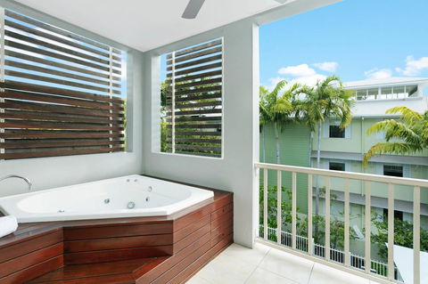 Mantra Aqueous On Port - Accommodation Coffs Harbour 22