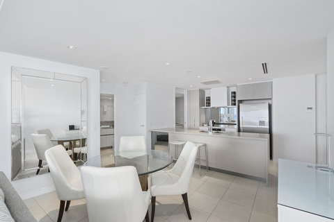 Soul Surfers Paradise - Gclr - Accommodation Coffs Harbour 2