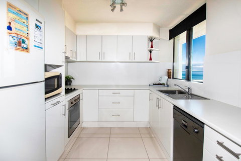 Seacrest Beachfront Apartments Surfers Paradise - Accommodation Coffs Harbour 23