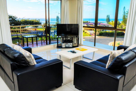 Seacrest Beachfront Apartments Surfers Paradise - Accommodation Coffs Harbour 35