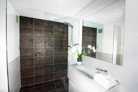 Seacrest Beachfront Apartments Surfers Paradise - Accommodation Coffs Harbour 22