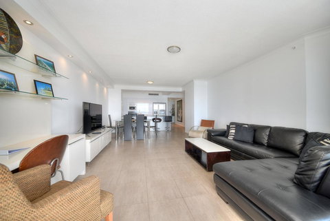 The Towers Of Chevron Renaissance - Holidays Gold Coast - Accommodation Coffs Harbour 21