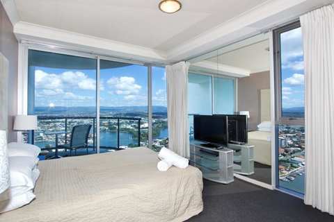 The Towers Of Chevron Renaissance - Holidays Gold Coast - Accommodation Coffs Harbour 8