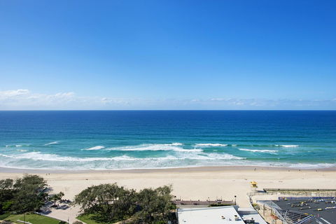 ULTIQA Air On Broadbeach - Accommodation Coffs Harbour 10