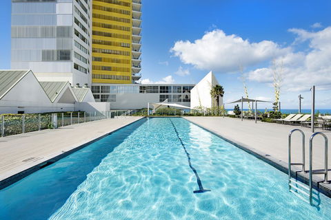 ULTIQA Air On Broadbeach - Accommodation Coffs Harbour 5