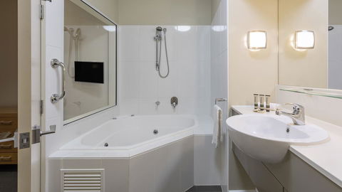 Oaks Hervey Bay Resort And Spa - Accommodation Coffs Harbour 11