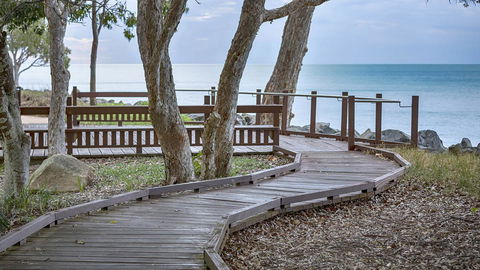 Oaks Hervey Bay Resort And Spa - Accommodation Coffs Harbour 4