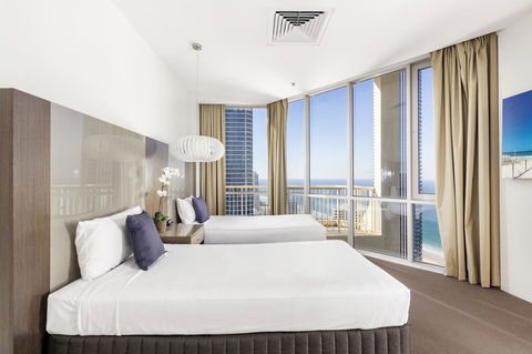 Novotel Surfers Paradise - Accommodation Coffs Harbour 2