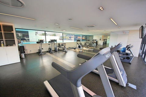 Luxury 3 Bedroom In Heart Of Broadbeach - Accommodation Coffs Harbour 9