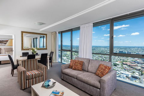 Oaks Brisbane Aurora Suites - Accommodation Coffs Harbour 7