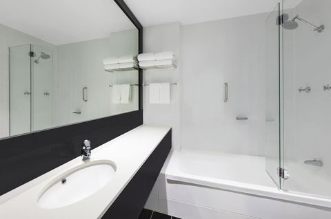 Vibe Hotel Gold Coast - Accommodation Coffs Harbour 13