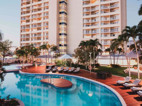 Pullman Cairns International - Accommodation Coffs Harbour 1