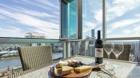 Oaks Brisbane Festival Suites - Accommodation Coffs Harbour 1