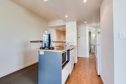 Central Cosmo Apartment Hotel - Accommodation Coffs Harbour 10