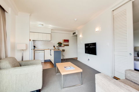 Central Cosmo Apartment Hotel - Accommodation Coffs Harbour 31