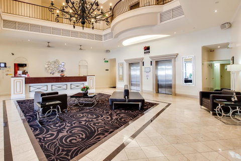 Central Cosmo Apartment Hotel - Accommodation Coffs Harbour 3