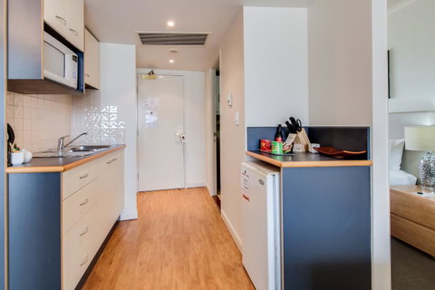 Central Cosmo Apartment Hotel - Accommodation Coffs Harbour 26