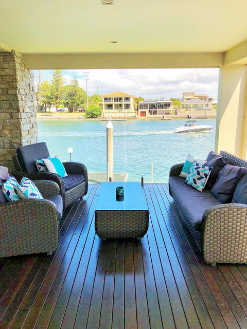 Riverfront Dream - Accommodation Coffs Harbour 9