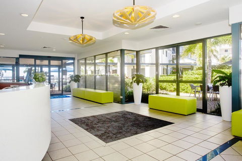 Mantra Hervey Bay - Accommodation Coffs Harbour 5