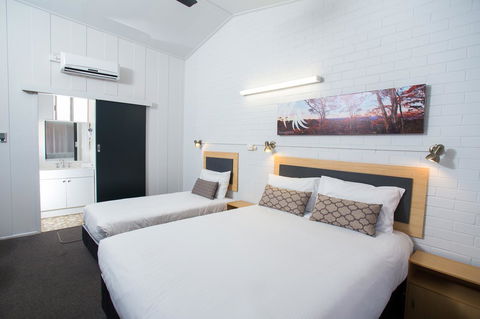 Downs Motel - Accommodation Coffs Harbour 30