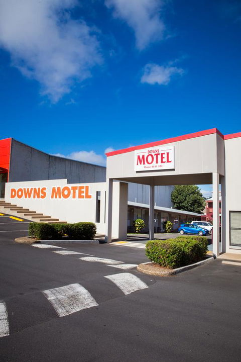 Downs Motel - Accommodation Coffs Harbour 1