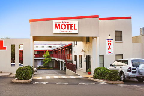 Downs Motel - Accommodation Coffs Harbour 0