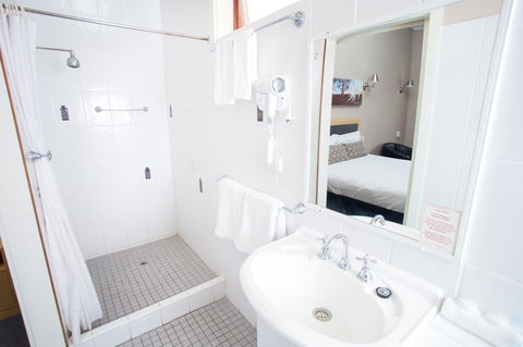 Downs Motel - Accommodation Coffs Harbour 29