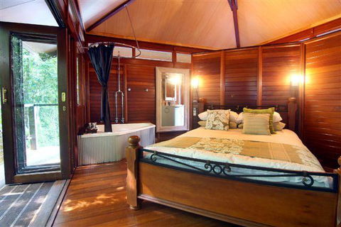 Cairns Rainforest Retreat - Accommodation Coffs Harbour 11