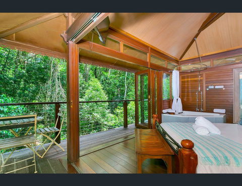 Cairns Rainforest Retreat - Accommodation Coffs Harbour 8