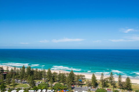 Oscar On Main Beach Resort - Accommodation Coffs Harbour 2