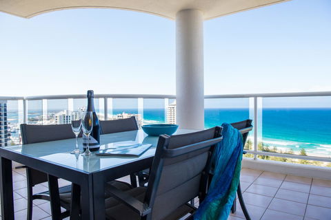 Oscar On Main Beach Resort - Accommodation Coffs Harbour 1
