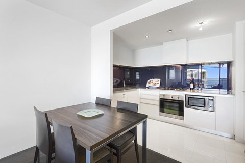 Holiday Holiday Circle On Cavill Apartments - Accommodation Coffs Harbour 17