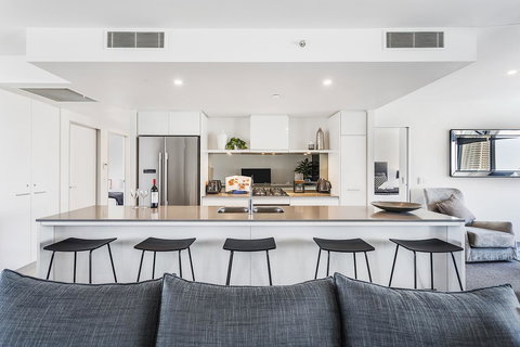 Holiday Holiday Circle On Cavill Apartments - Accommodation Coffs Harbour 9