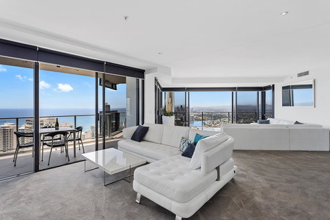 Holiday Holiday Circle On Cavill Apartments - Accommodation Coffs Harbour 10