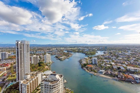 Holiday Holiday Circle On Cavill Apartments - Accommodation Coffs Harbour 6