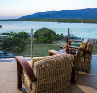 Jack and Newell Holiday Apartments - Accommodation Coffs Harbour