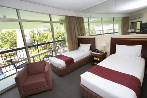 Madison Tower Mill Hotel - Accommodation Coffs Harbour 7