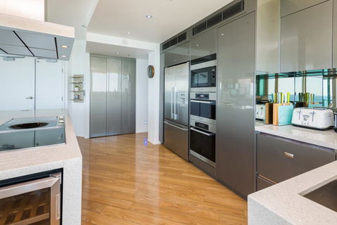 The Waterford On Main Beach - Accommodation Coffs Harbour 7